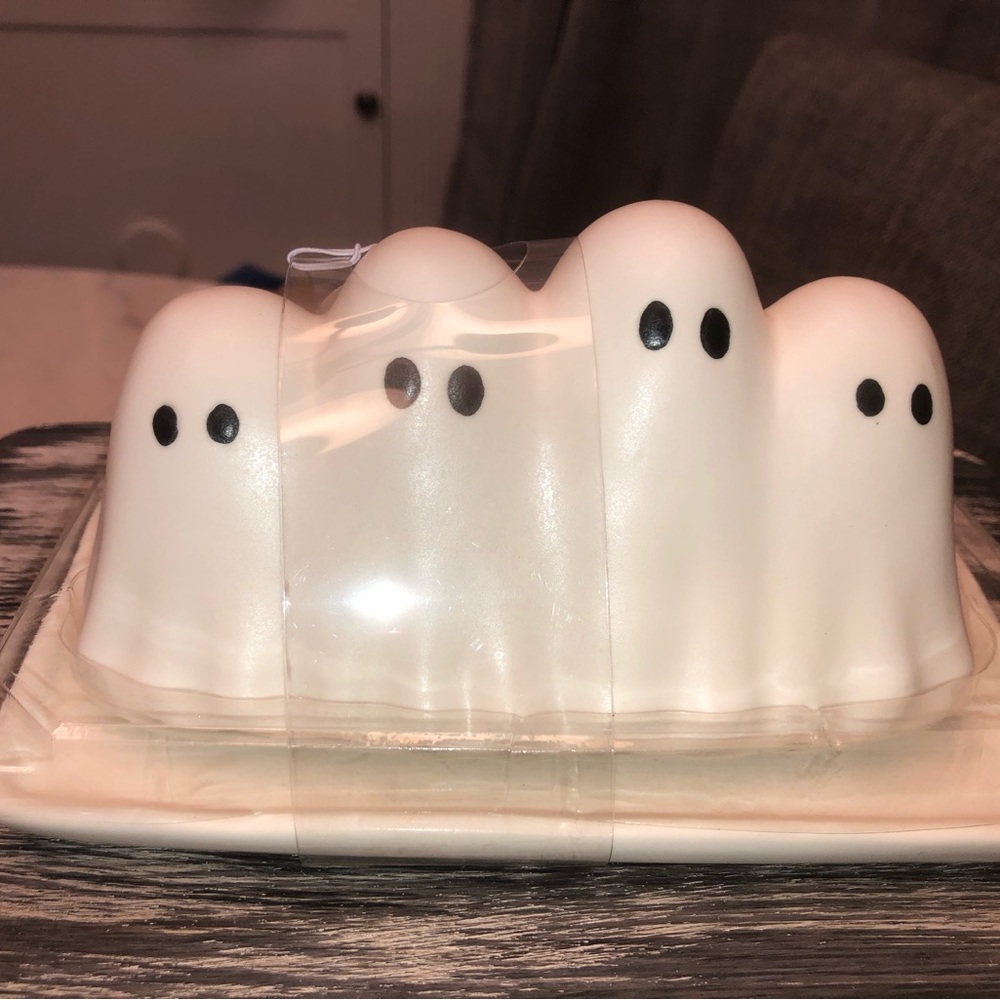 👻 White Ghost butter dish